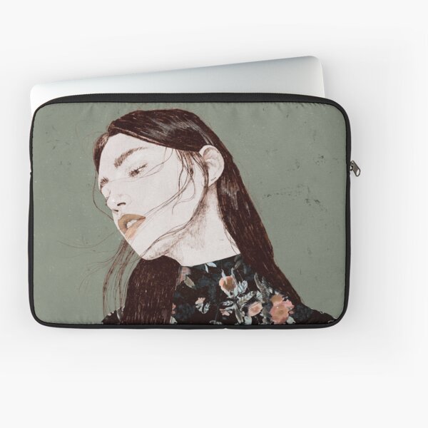 THE REVENGE ELENA GARNU Laptop Sleeve