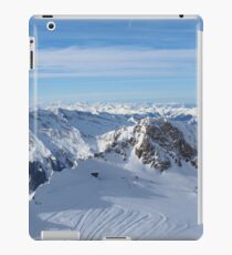Mountain Picture In The Alphs iPad Case/Skin