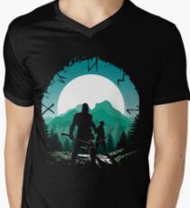 Kratos and son Men's V-Neck T-Shirt