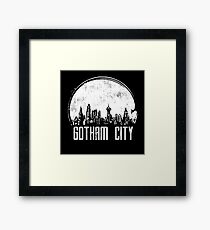 COMIC TOURIST Framed Print