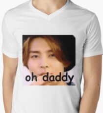 NCT Johnny "oh daddy" meme Men's V-Neck T-Shirt