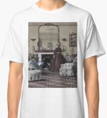 Victorian living Classic T-Shirt