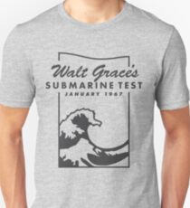 Camiseta unisex Submarino X Emoji de una ola de Walt Grace | Versión negra