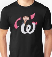 Twice Momo Logo Unisex T-Shirt