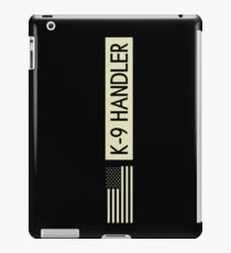 Vinilo o funda para iPad Manipulador K-9 (bandera negra)