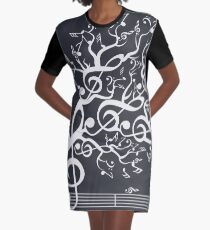 Der Klang der Natur in Bewegung - Weiß T-Shirt Kleid