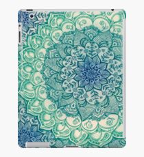Emerald Doodle iPad Case/Skin