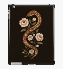 Serpent spells iPad Case/Skin
