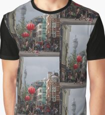 BT Tower aus China Town, London Grafik T-Shirt