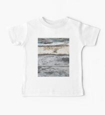 rustikales westliches Landbauernhaus graues Scheunenholz Baby T-Shirt