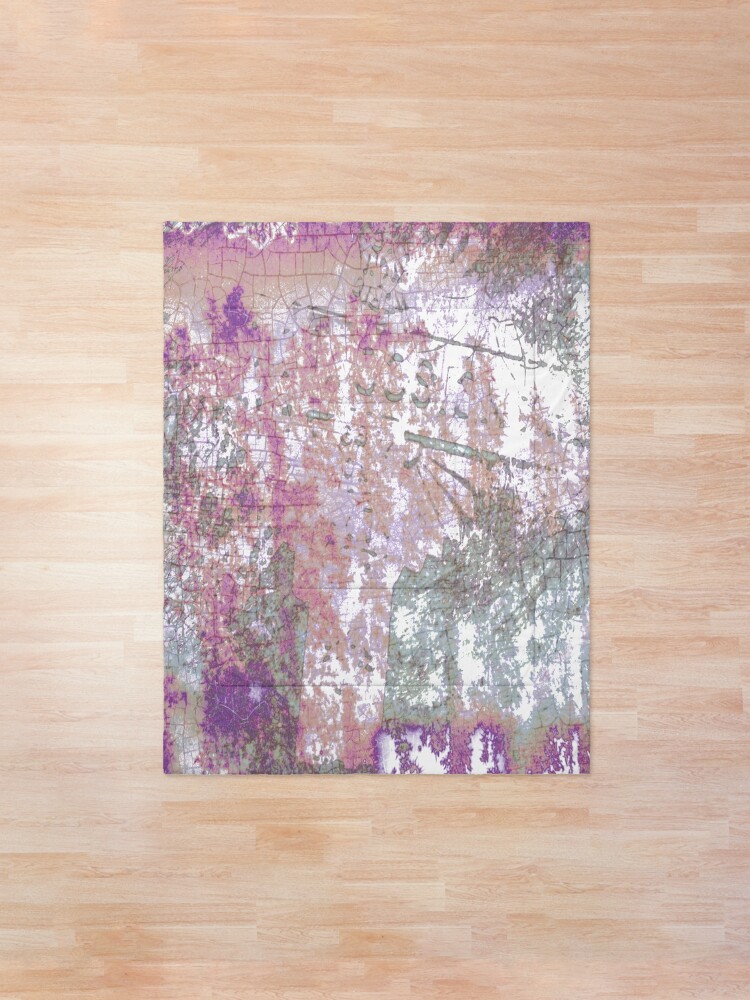 Alternate view of Mauve Grunge Crackle Comforter