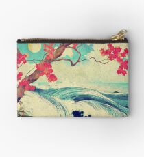 Aufwachen zum wilden und schönen Ozean von Dhin Studio Clutch