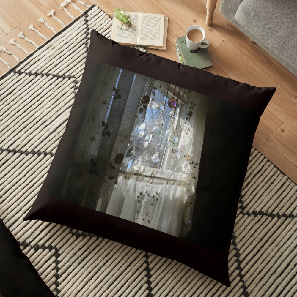 crystals in the kithen Floor Pillow