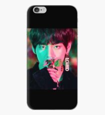 Vinilo o funda para iPhone BTS Taehyung Singularity