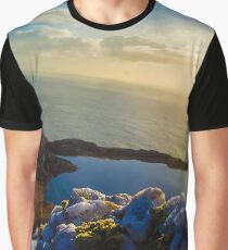 Quartz on the mountain Graphic T-Shirt