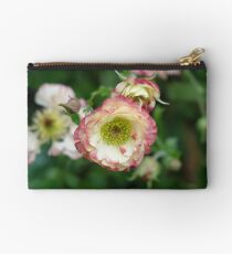 Geum Studio Pouch
