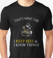 That's What I Do I Keep Bees Funny Beekeeper T-Shirt Slim Fit T-Shirt
