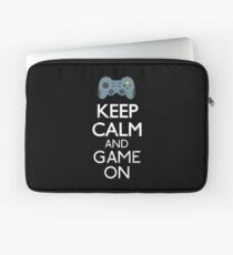 Keep Calm And game on - Funny Gift Laptop Sleeve