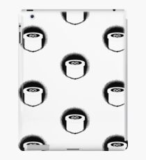 wHo is in a PiPe? iPad Case/Skin