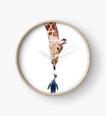 Giraffe kisses penguin small Clock