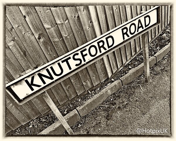 Knutsford Road, Grappenhall, South Warrington, Cheshire, UK