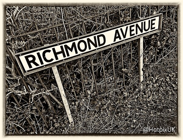 Richmond Avenue, Thelwall, South Warrington, Cheshire, UK