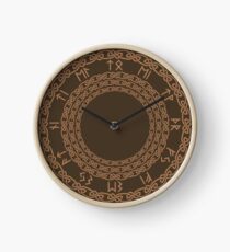 Reloj Knotwork simple en bronceado en marrón