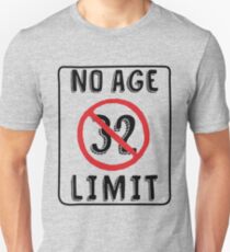 No Age Limit 32nd Birthday Gifts Funny B-day for 32 Year Old Slim Fit T-Shirt