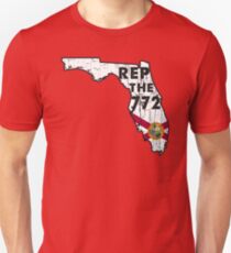 REP THE 772 - POPULAR DISTRESSED DESIGN WITH STATE FLAG AND AREA CODE 772 Unisex T-Shirt