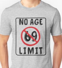 No Age Limit 59th Birthday Gifts Funny B-day for 59 Year Old Slim Fit T-Shirt