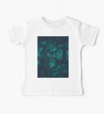 Dark emerald green ivy leaves water drops Baby Tee