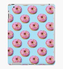 Flat lay donuts seamless pattern iPad Case/Skin