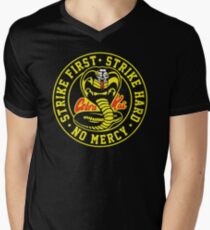Kobra Kai 3 T-Shirt mit V-Ausschnitt