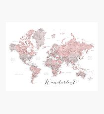 Fernweh - Weltkarte im staubigen rosa und grauen Aquarell Fotodruck