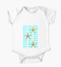 Seesterne schwimmen im Wasser Seesterne im Meer Baby Body Kurzarm