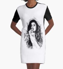 Vestido camiseta Lauren Jauregui logotipo blanco y negro