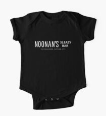 NOONAN'S SLEAZY BAR, The Cauldron, Gotham - Hitman Garth Ennis (White) One Piece - Short Sleeve