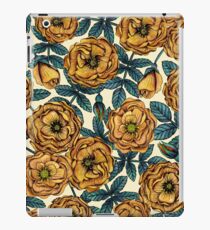Roses or-jaunes - motif floral / botanique d'inspiration vintage Coque et skin adhésive iPad
