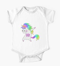 Lustiges Einhorn, das Hip Hop-Tanzen-Regenbogen-Einhorn-begrenzte Ausgabe tupfend ist Baby Body Kurzarm