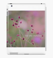 Niedliche kleine Wildblumen iPad-Hülle & Klebefolie