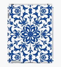 Ethnic Floral Kaleidoscope Pattern in Blue and White iPad Case/Skin