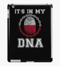 Poland Its In My Dna Gift For Polish From Poland - DNA Strand and Thumbprint With Poland Flag iPad Case/Skin