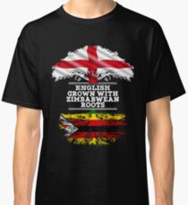 Englisch angebaut mit simbabwischen Wurzeln Geschenk für Simbabwe von Simbabwe - Simbabwe Flagge in Wurzeln Classic T-Shirt