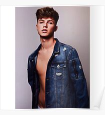 HRVY Poster