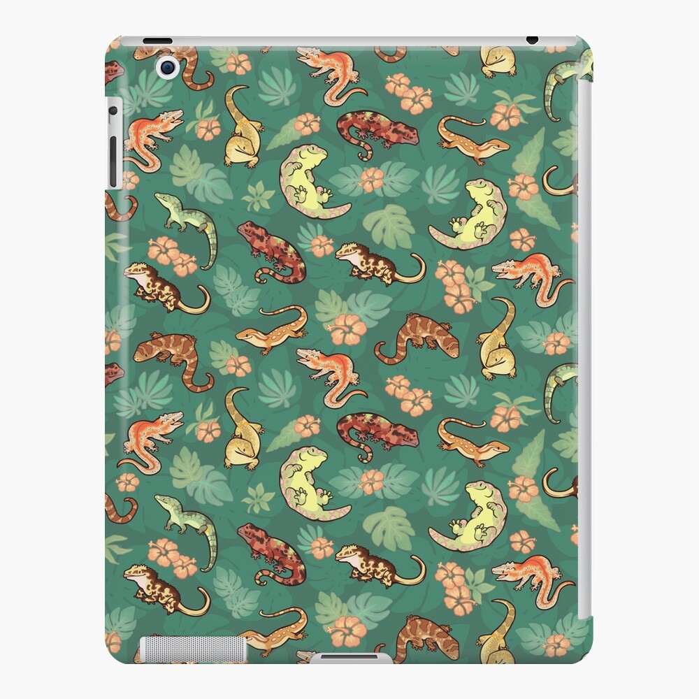 Gecko family in green iPad Case & Skin