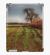 On track iPad Case/Skin