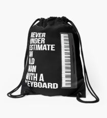 Never Underestimate An Old Man With A Keyboard T-Shirt for Men Drawstring Bag
