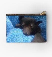 Baby Bat Cruz In Blau. Täschchen