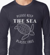 Please Keep the Sea Plastic Free - Turtle Long Sleeve T-Shirt