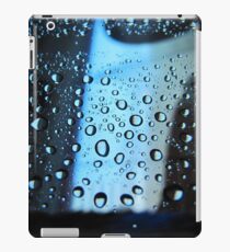 Wet wet wet iPad Case/Skin